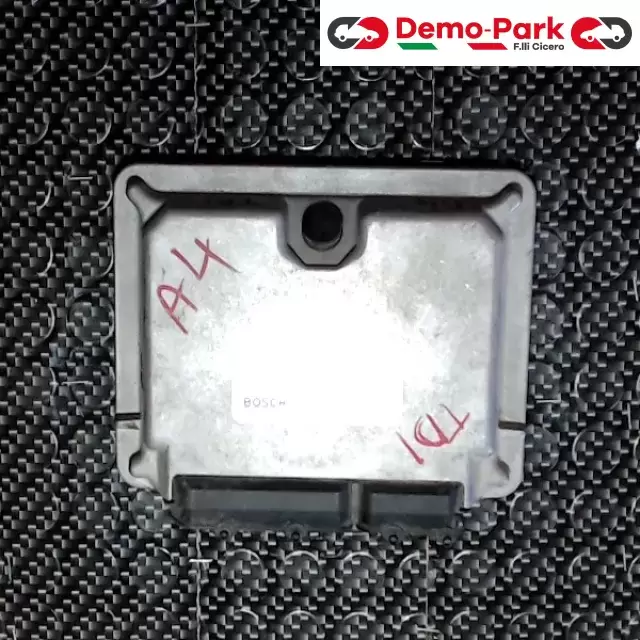 CENTRALINA MOTORE Audi A4 - 1.9 TDI BOSCH 0 281 001 726  038 906 018 R 0