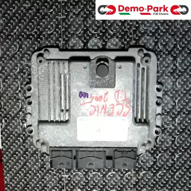 CENTRALINA MOTORE Renault SCENIC - 1.9 DCI BOSCH 0 281 011 549    8200310863 0