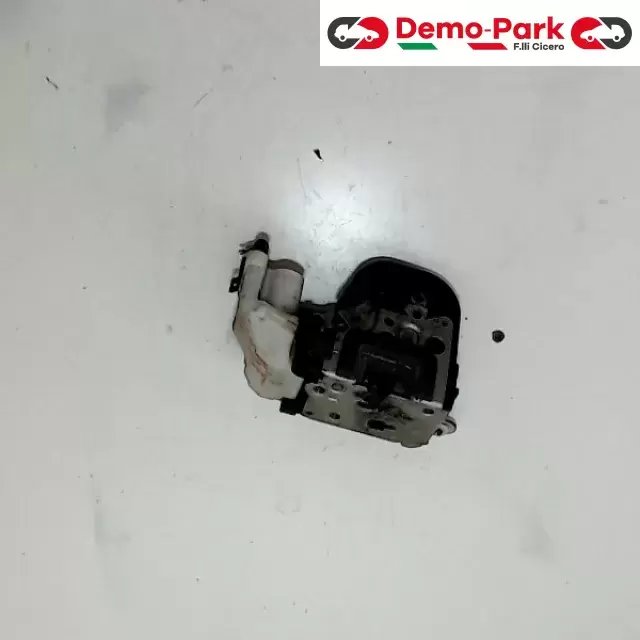 SERRATURA ANT. DX Alfa Romeo 147  0