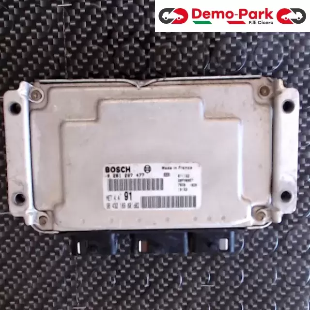 CENTRALINA MOTORE Peugeot 206 CC - 1.6 BOSCH 0 281 207 447    ME7.4.4   96 432 189 80ID02 1