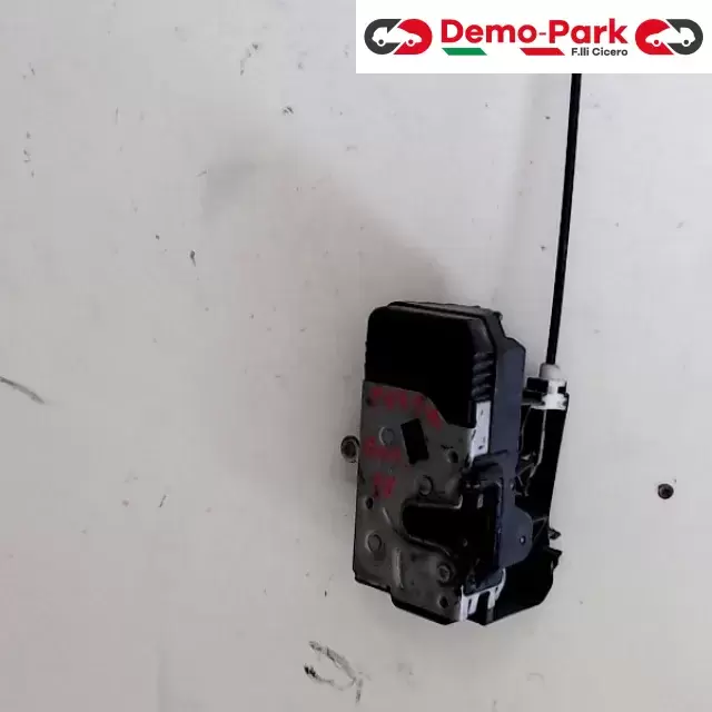 SERRATURA ANT. SX Opel CORSA C  0