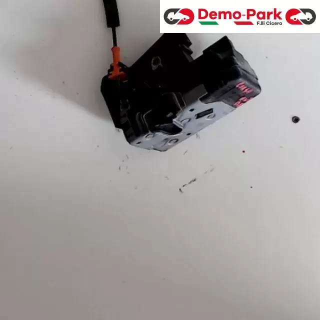 SERRATURA ANT. DX Opel CORSA C  3