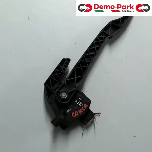PEDALE ACCELERATORE  Opel CORSA C - 1.2 6PV 008 110-00 0