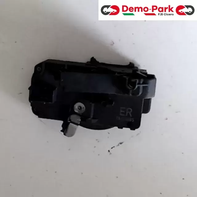 SERRATURA ANT. DX - 3P Opel CORSA C  0