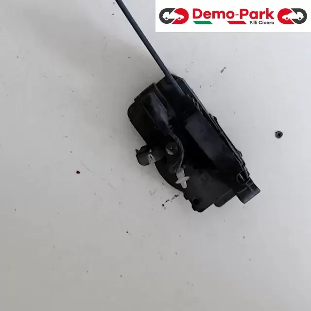 SERRATURA ANT. DX Opel ZAFIRA  0