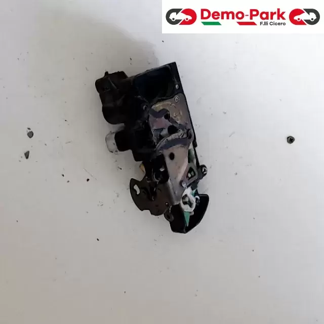 SERRATURA ANT. DX Opel FRONTERA  0