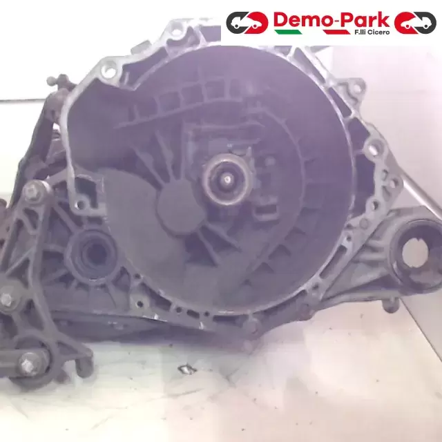 CAMBIO CORSA Opel CORSA C - 1.7 DTI  0
