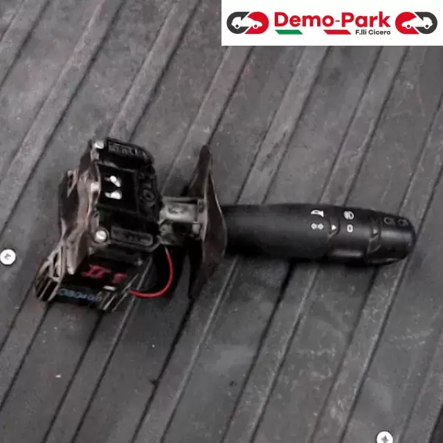 COMANDO FRECCE Renault CLIO - II SERIE  0