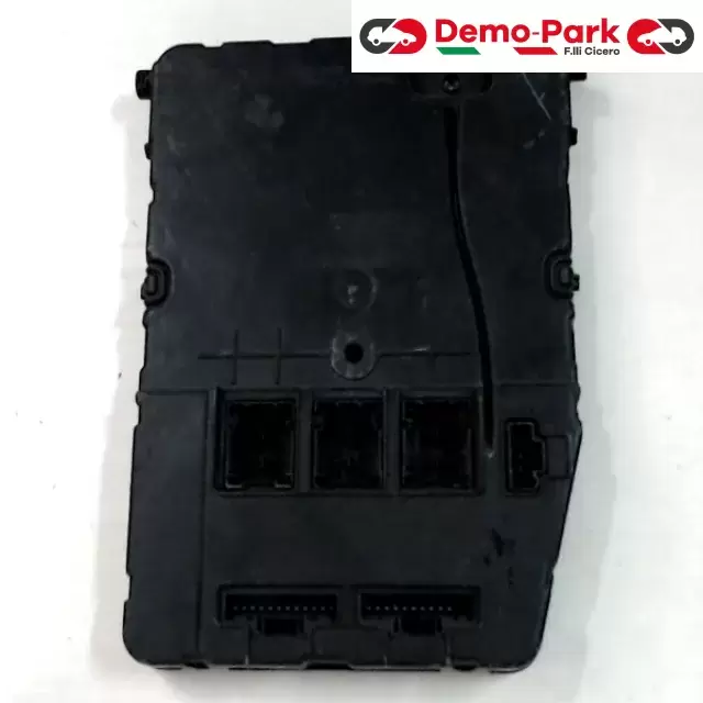 BODY COMPUTER Renault SCENIC 8200525384 0
