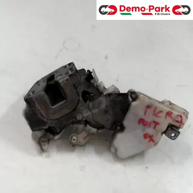 SERRATURA POST. SX Nissan MICRA K11  0