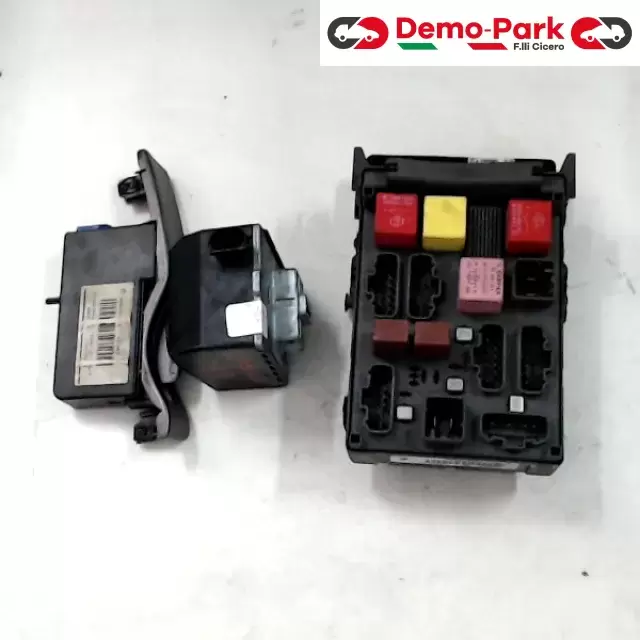 BODY COMPUTER - BLOCCASTERZO Renault LAGUNA 8200292641  10184795  -    A1069205 0