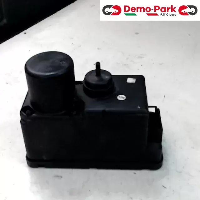 CHIUSURA CENTRALIZZATA - POMPA Volkswagen PASSAT  0