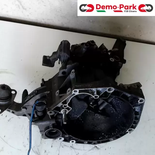 cambio ypsilon Lancia YPSILON - 1.2 16v  1