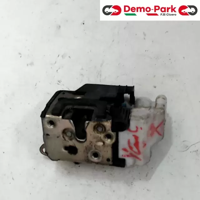 SERRATURA ANT. SX Lancia Y  0