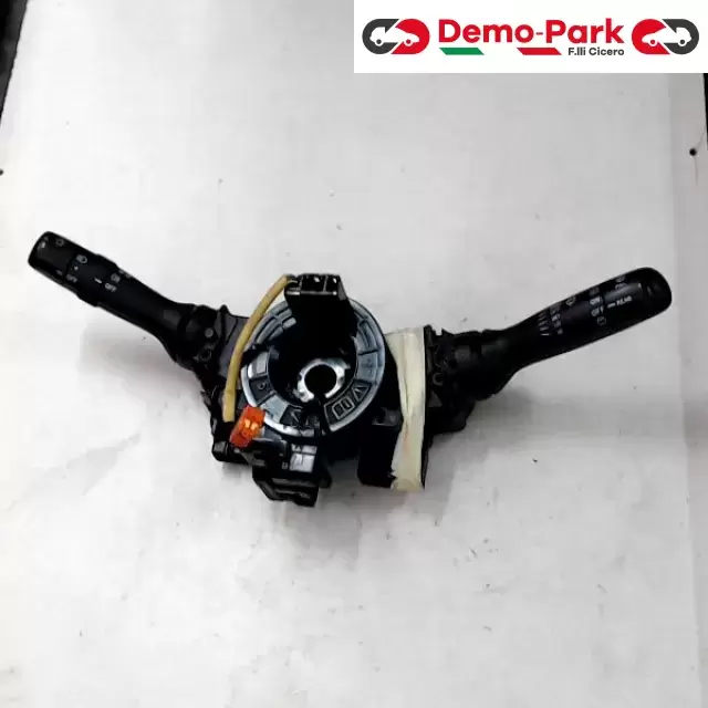 CAMBIO LUCE Toyota YARIS  0