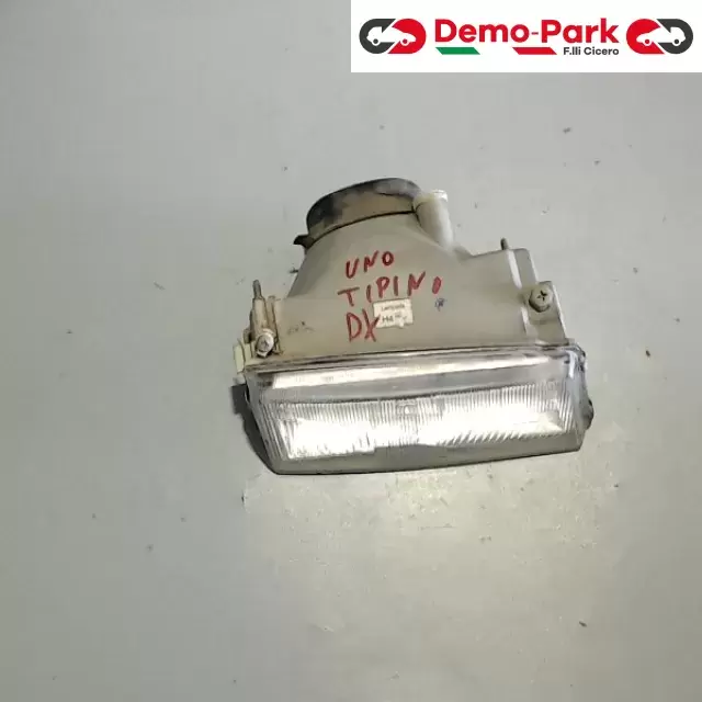 FARO DX  Fiat UNO - TIPINO  0
