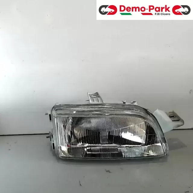 FARO DX Fiat PUNTO  PRIMA SERIE  0