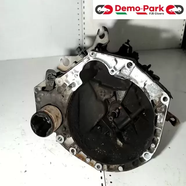 CAMBIO  Lancia YPSILON II SERIE 1.2  1