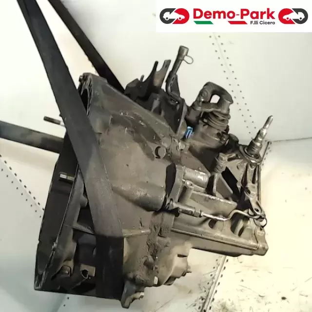 CAMBIO RENAULT MEGANE  Renault MEGANE 1.9 DCI 8200361232 3