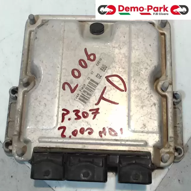 CENTRALINA MOTORE Peugeot 307 2.0 HDI 0 281 011 083  96 483 944 80 0