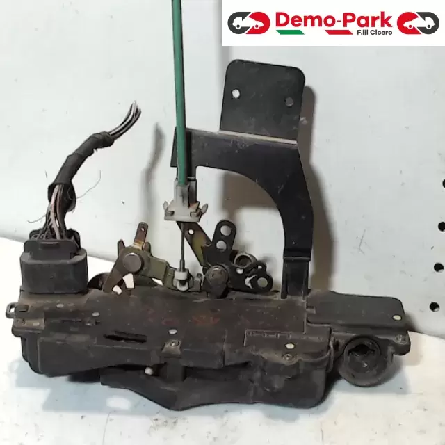 SERRATURA ANT SX  Fiat STILO  1