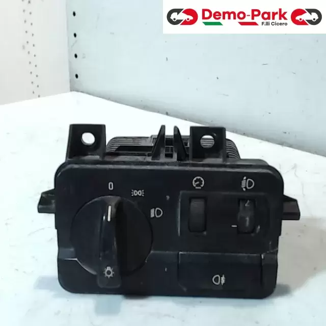 COMANDO LUCI Bmw 320 COUPÉ 61.31 6 907 944  0