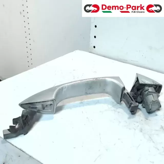 MANIGLIA ESTERNA ANT DX Mercedes-benz Classe C A 204 760 01 70 1