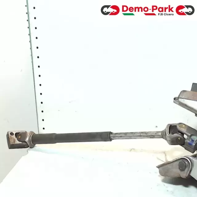 PIANTONE STERZO Lancia YPSILON 28160372  28151888 2