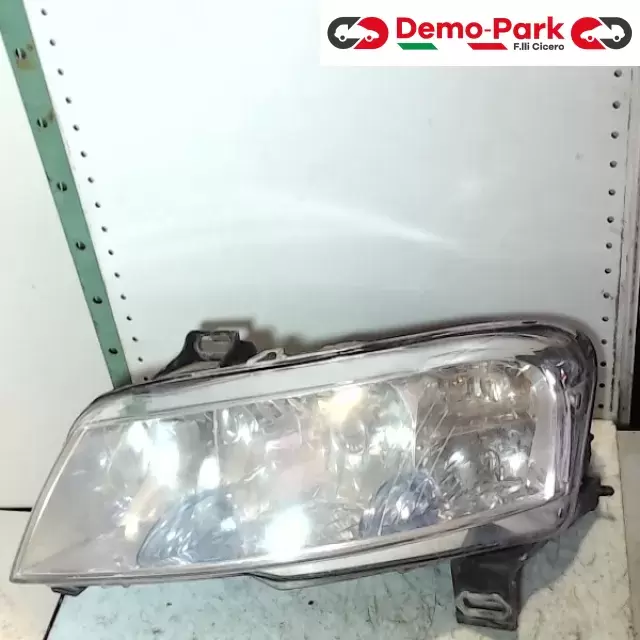 FARO SX Fiat STILO  0