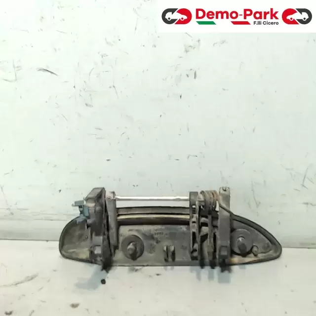 MANIGLIA ESTERNA POST SX Renault CLIO II SERIE  1