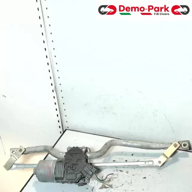 MOTORINO TERGICRISTALLO ANTERIORE Renault CLIO II SERIE 1.2 0 390241 519 0