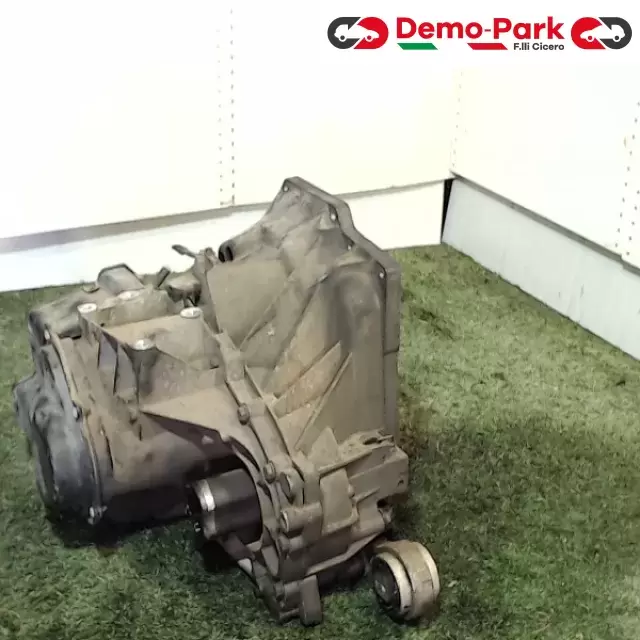 CAMBIO  Ford FIESTA 1.4 TDCI 2N1R7F096AB 3