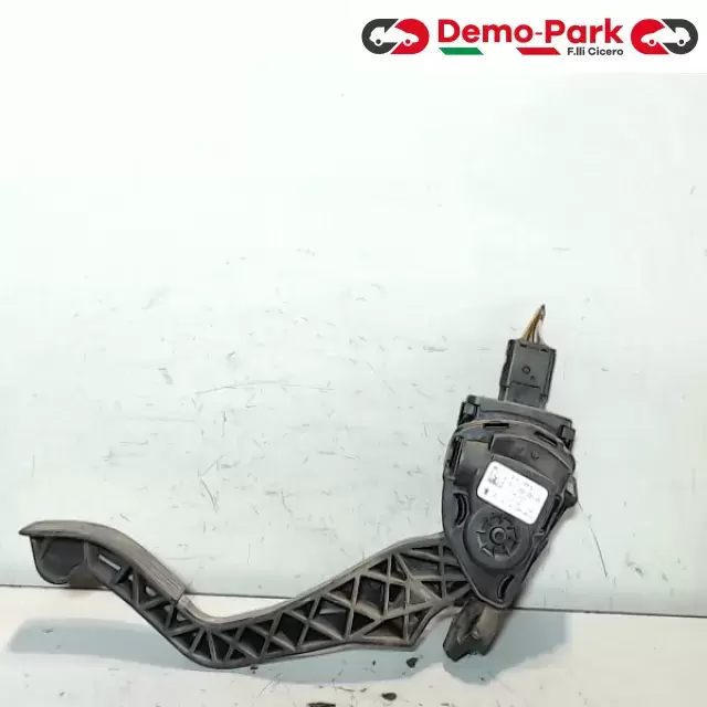 PEDALE ACCELERATORE Peugeot 207 1.4 HDI 96 807 568 80-02 1
