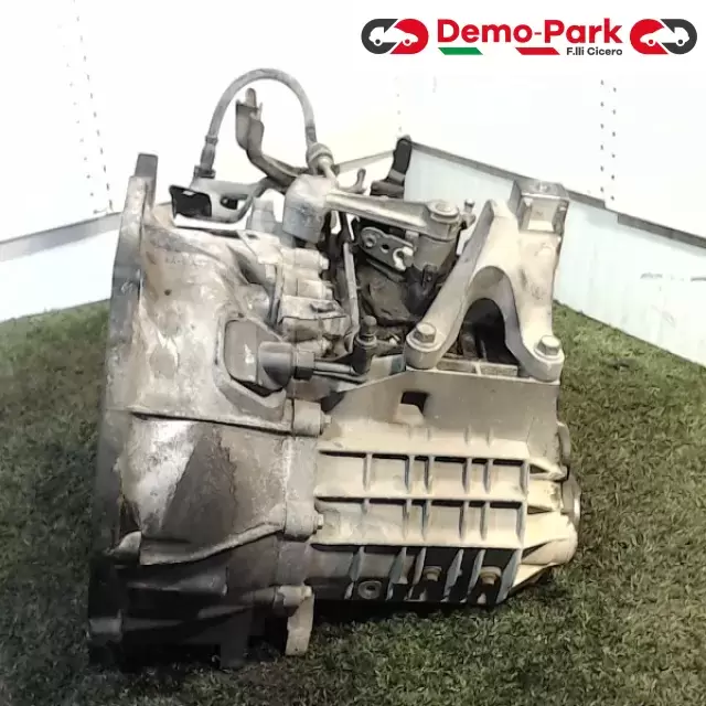 CAMBIO  Mazda 3 - 1.6 HDI 3M5R 7002 YF 3