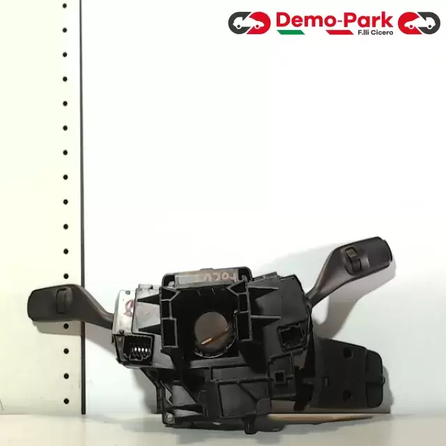 CAMBIO LUCE  Ford FOCUS 1.6 TDCI 4M5T-14A664-AB  4M5T13N064FH  3M5T6475AE 1