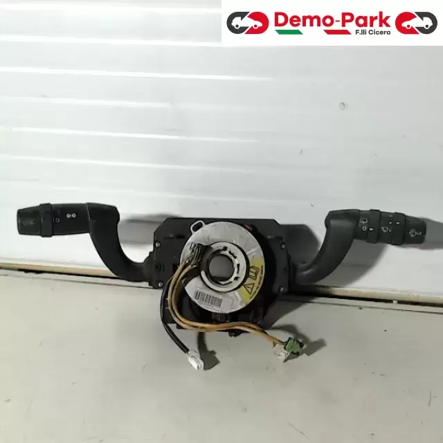 CAMBIO LUCE LANCIA YPSILON Lancia YPSILON - 1.3 Mjet 07353730950 0