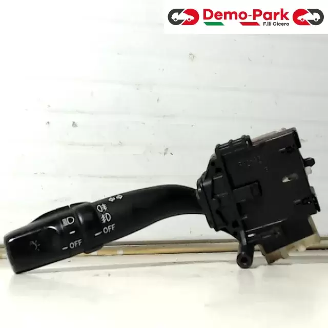 CAMBIO LUCE TOYOTA AVENSIS Toyota AVENSIS II SERIE  0