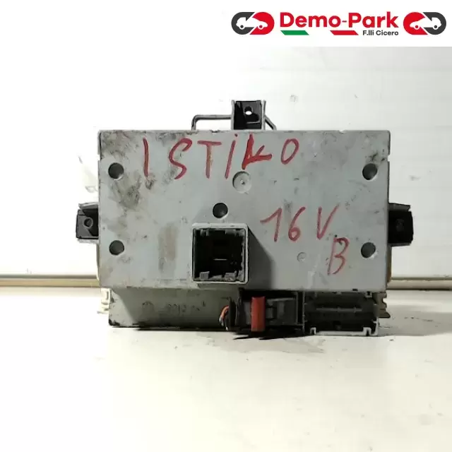 CENTRALINA PORTA FUSIBILI FIAT STILO Fiat STILO - 1.6 16V 501209830020 1