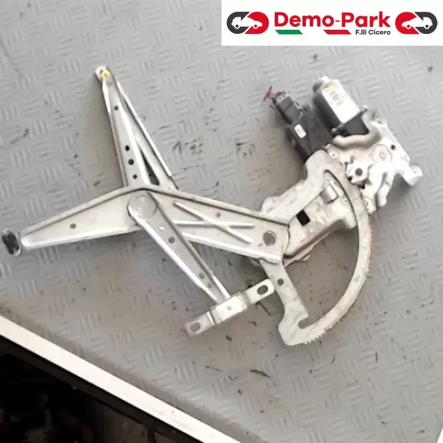 ALZAVETRO ANT SX MERIVA 5P Opel MERIVA 93389551 1