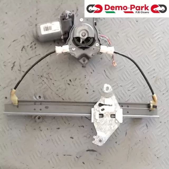 ALZAVETRO POST DX QASHQAI Nissan QASHQAI 402190A 1