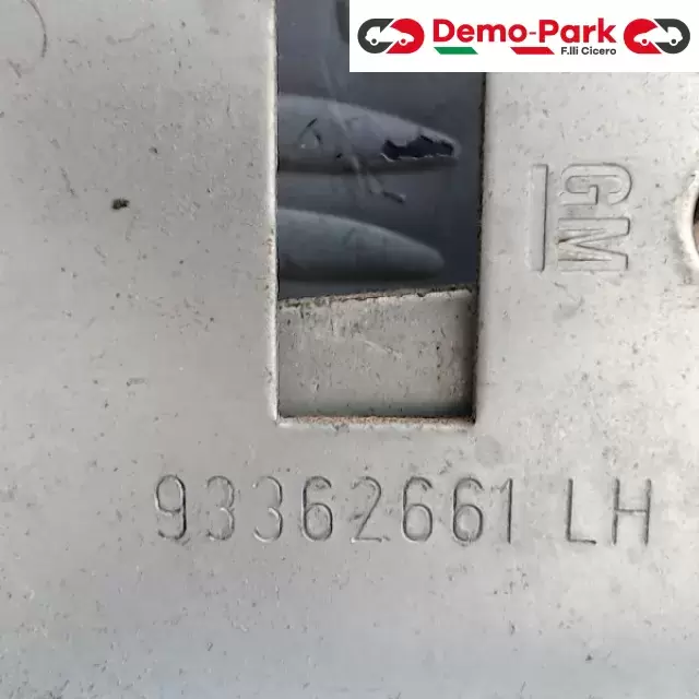 ALZAVETRO ANT DX MERIVA Opel MERIVA 93362661LH 1