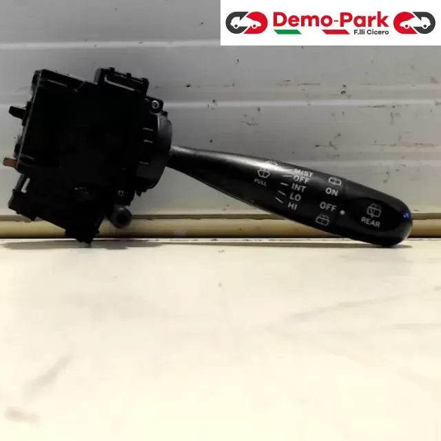 LEVA DX CAMBIO LUCE TOYOTA YARIS Toyota YARIS 173647 0