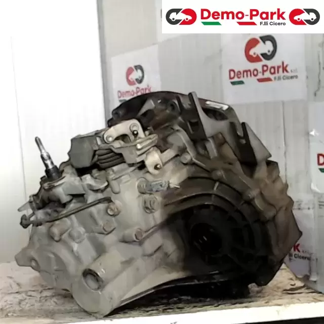 CAMBIO RENAULT SCENIC 140CV 6 MARCE Renault MEGANE SCENIC 1.9 DCI 6M 7701717782 / A414301 1