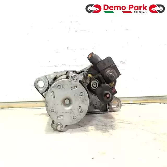 MOTORINO D'AVVIAMENTO VW POLO BENZ. Volkswagen POLO 02T 911 023 S 2