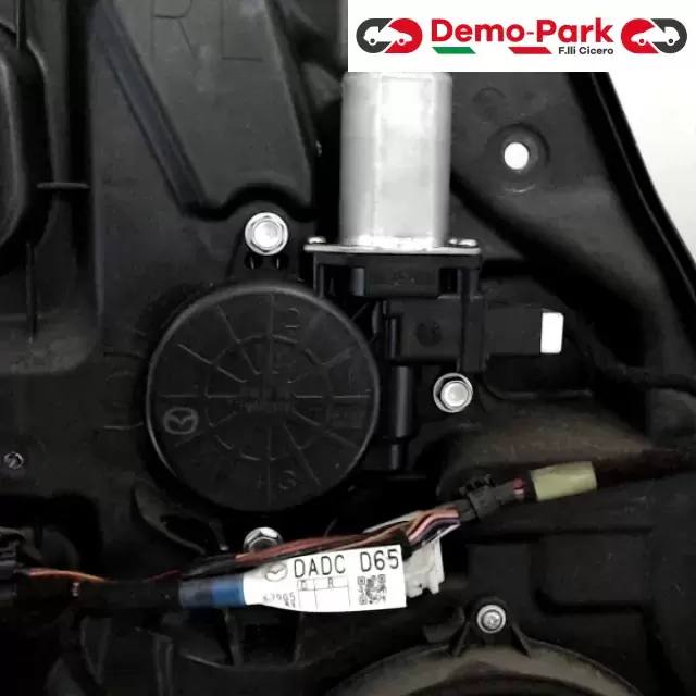 ALZAVETRO A PANNELLO POST. SX Mazda 2 D6517397X 2