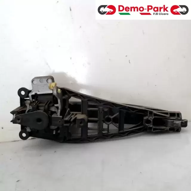 MANIGLIA SX ESTERNA 3PORTE Opel CORSA D 3P  1
