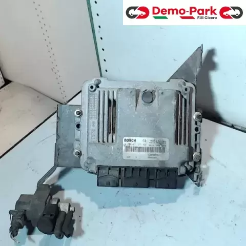 CENTRALINA MOTORE Renault MEGANE SCENIC 1.9 DCI 0 281 011 275  8200305678 0