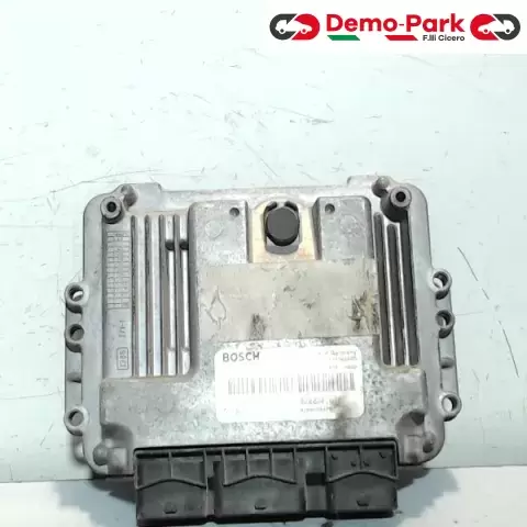 CENTRALINA MOTORE Renault MEGANE II 1.9 DCI 0 281 011 275  8200305678 0