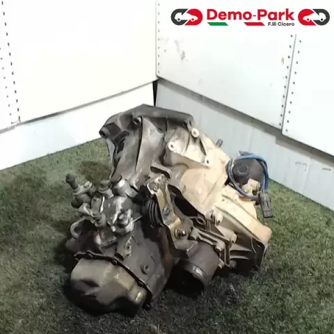 CAMBIO FIAT-LANCIA Lancia YPSILON - 1.2 16v 7703203 0