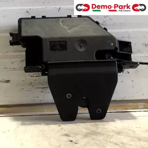 SERRATURA PORTELLONE BMW SERIE 1 E87 Bmw SERIE 1 E87 7 840 617 0